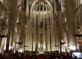 Ruta literaria de la catedral del mar en Barcelona