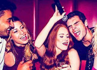 Canta y pásalo bien en estos karaokes de Barcelona A viva voz - Los mejores karaokes Barcelona