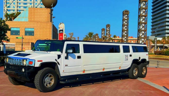 Limusina Hummer de Limusinas Gaudí Alquiler de limusinas Hummer en Barcelona